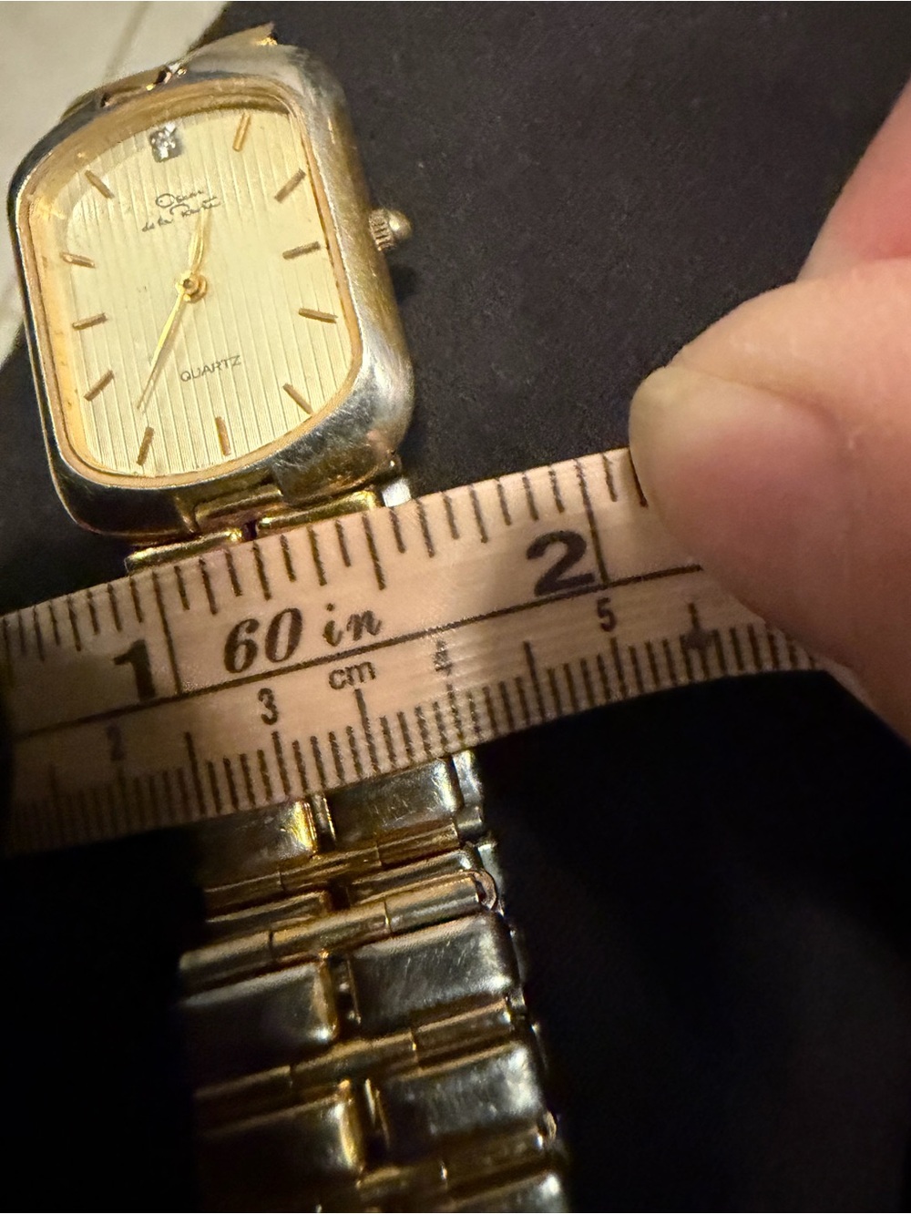Oscar de la Renta Gold Tone Rectangular Bracelet Watch - Picture 7 of 8